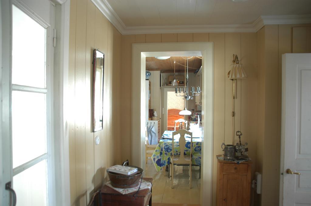 ロヴィーサ 1800'S Townhouseヴィラ 部屋 写真